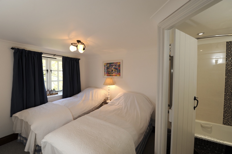 placeholder image sq